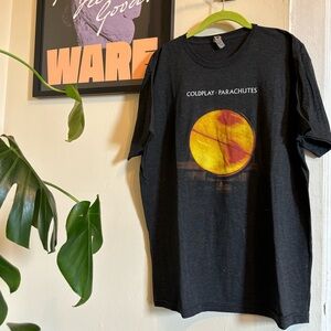 Coldplay Parachutes T-shirt (Unisex)